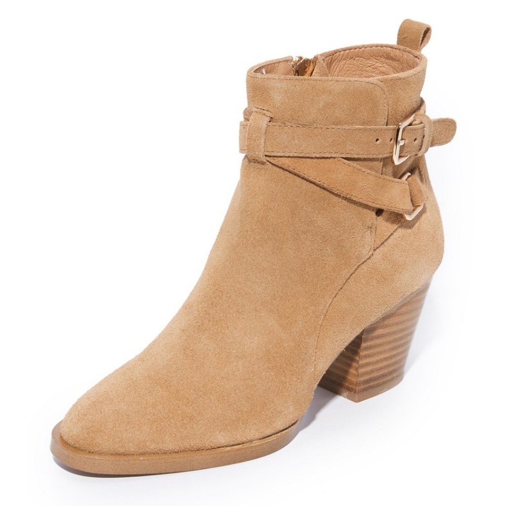 Chic Matiko Booties - Picture 2 of 6